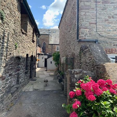 The Beacons Guest House Brecon Exterior photo