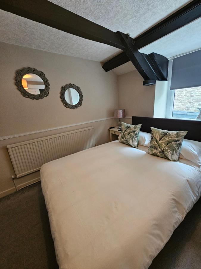 The Beacons Guest House Brecon Exterior photo